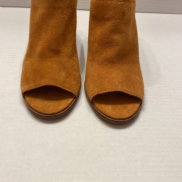 Lucky Brand Women's Tan Suede Peep Toe Booties, Size:8.5 - Picture 3 of 16